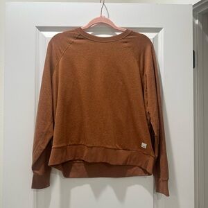 Vuori Long-Sleeve Halo Crew